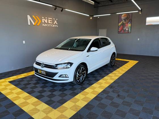 VOLKSWAGEN POLO 1.0 200 TSI HIGHLINE AUTOMÁTICO